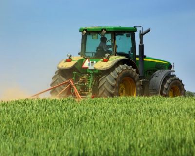 Conduzir e Operar com o Trator em Segurança